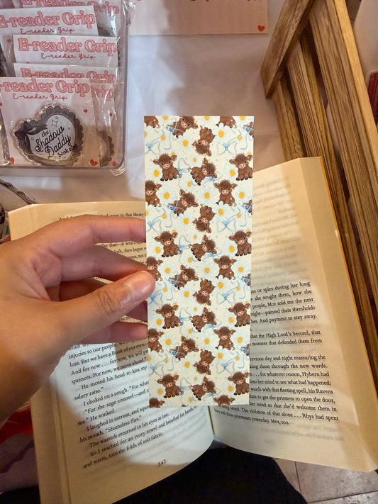 Highland Cow Bookmark | Cute Cow Bookmark | Cottagecore Bookmark | Floral Bookmark | Animal Lover Gift | Book Lover Gift