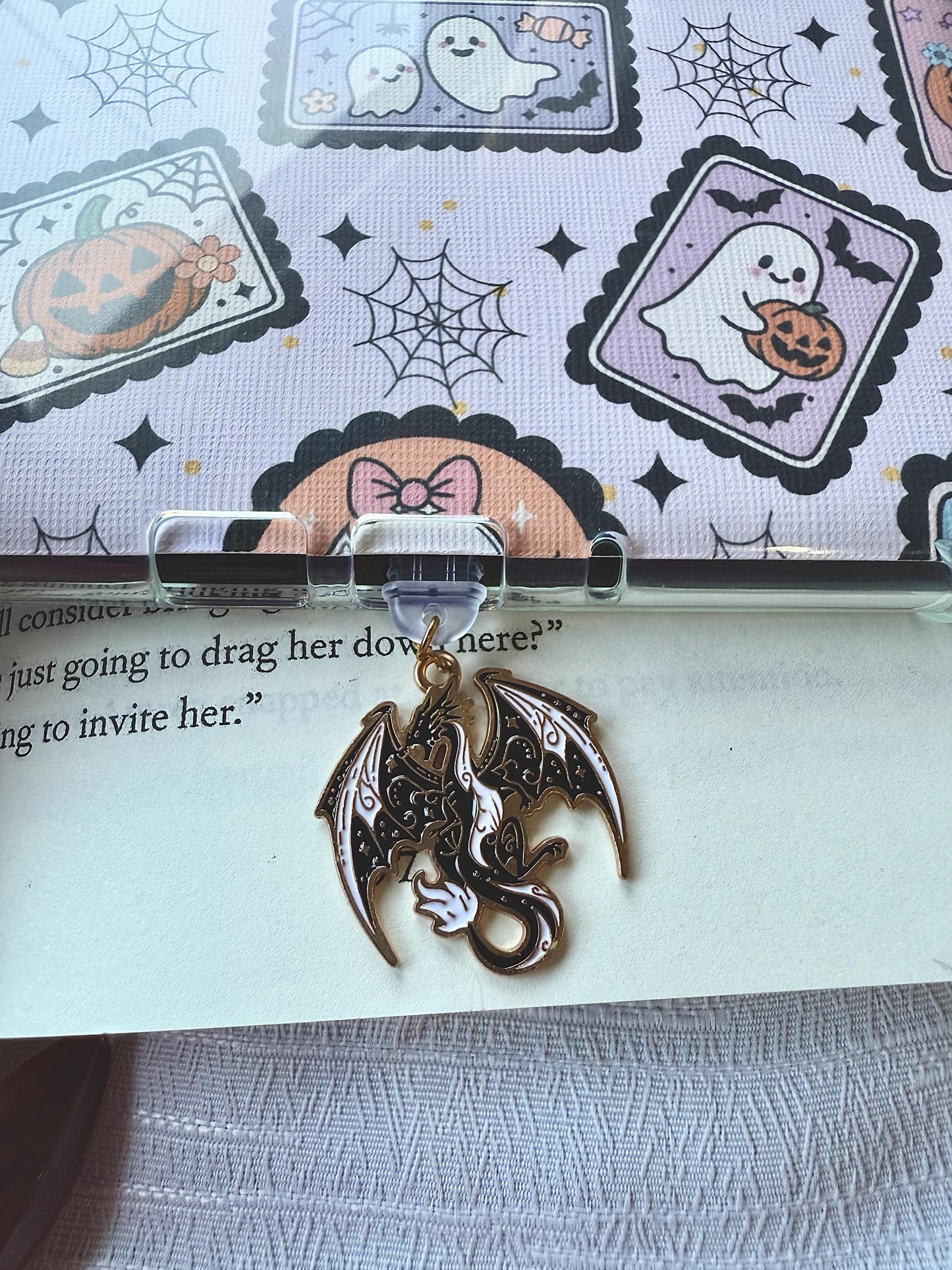 Dragon Kindle Charm, Fantasy Phone Charm, Bookish Accessory for Readers, Dragon Lover Gift, Bookish Kindle Accessory, Gothic Witchy Charm